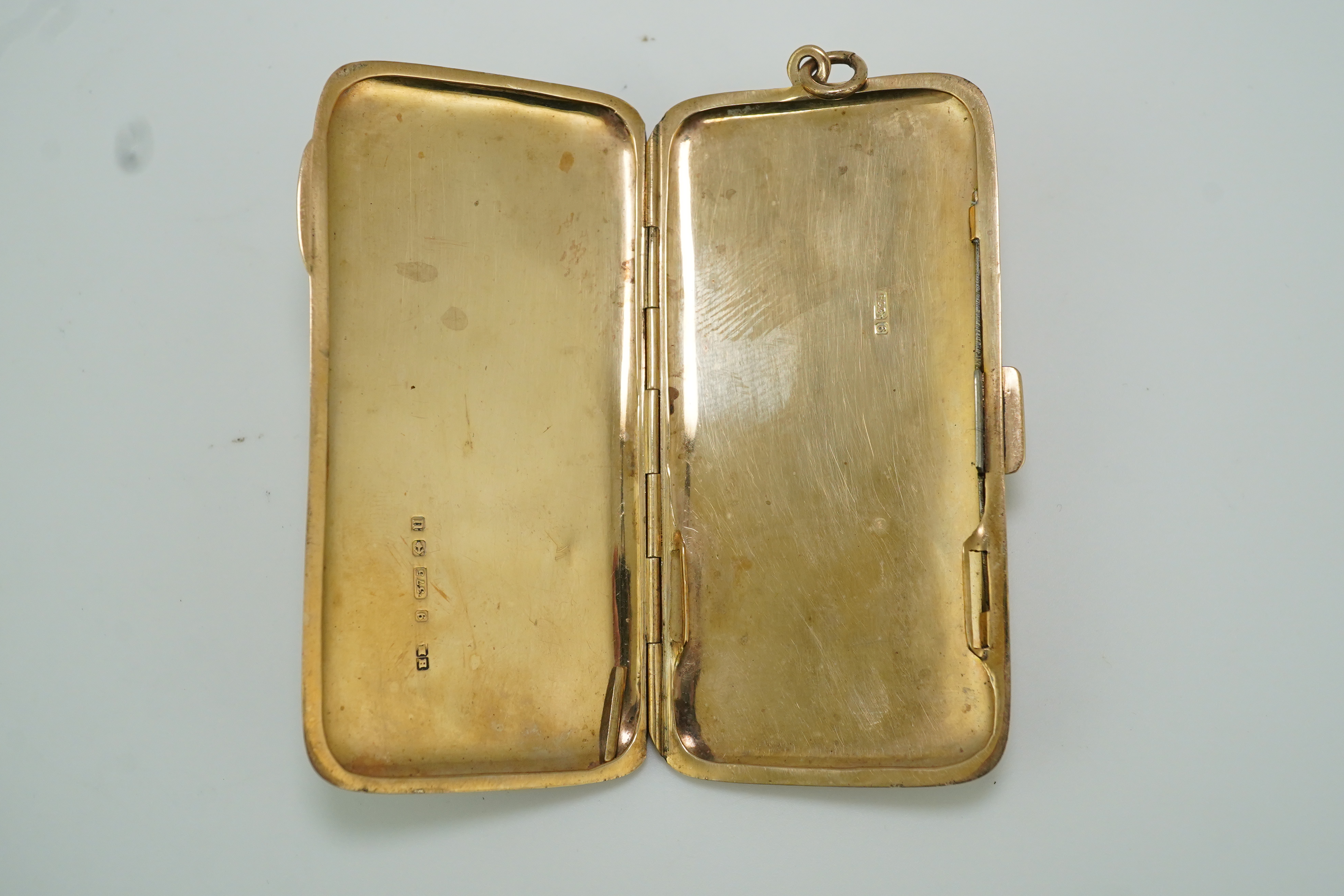 A George V 9ct gold cigarette case, circa 1919